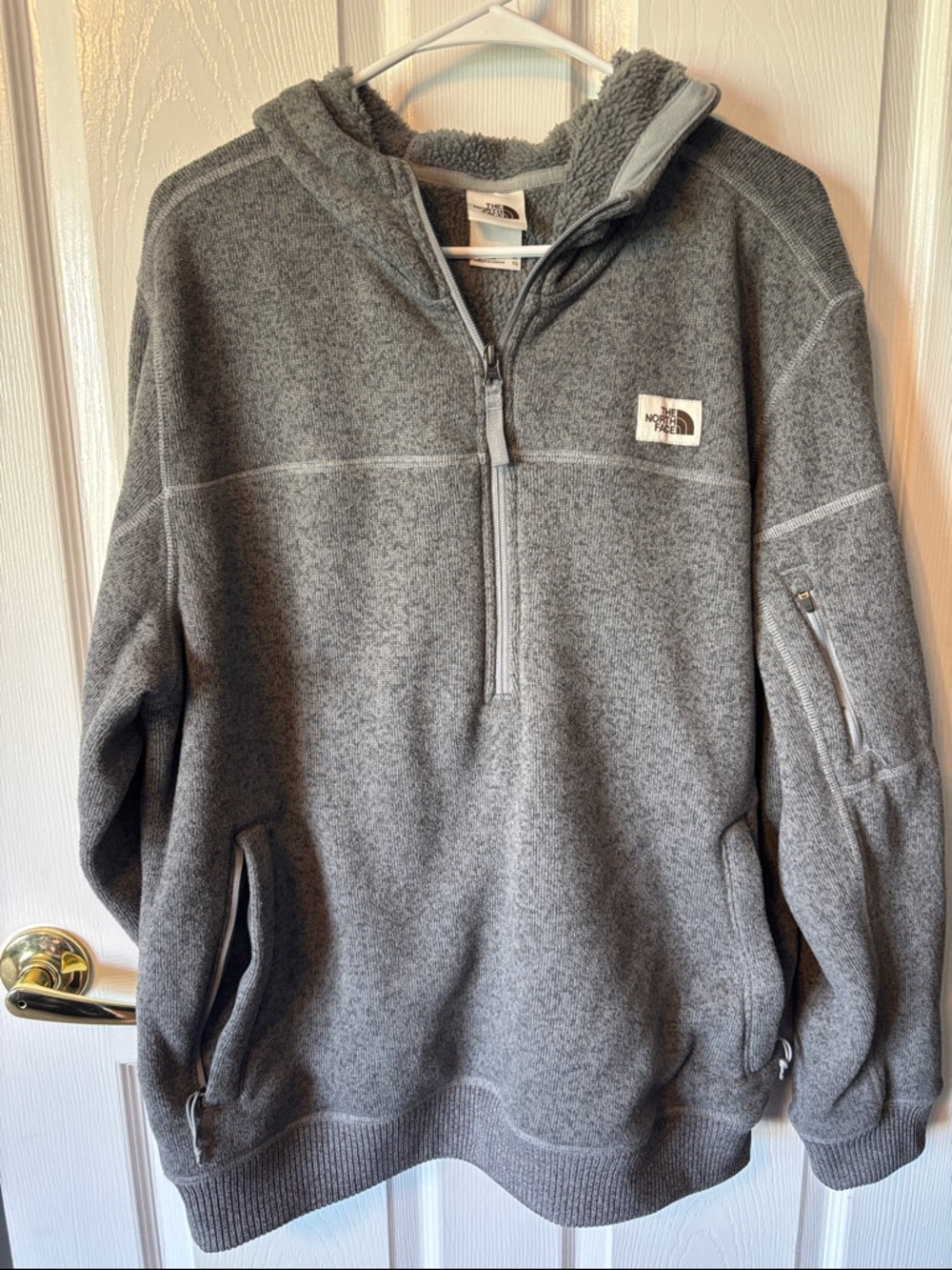 The North Face Men's Gray Zip-Up Hooded Fleece Pullover